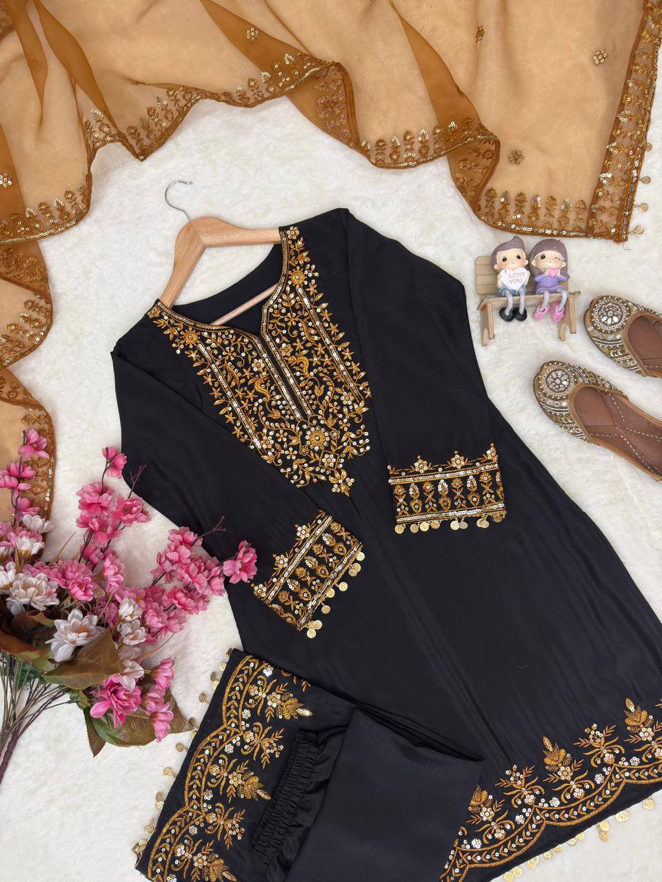 Women Ethnic Motifs Embroidered Regular Thread Work Kurta with Trousers & With Dupatta