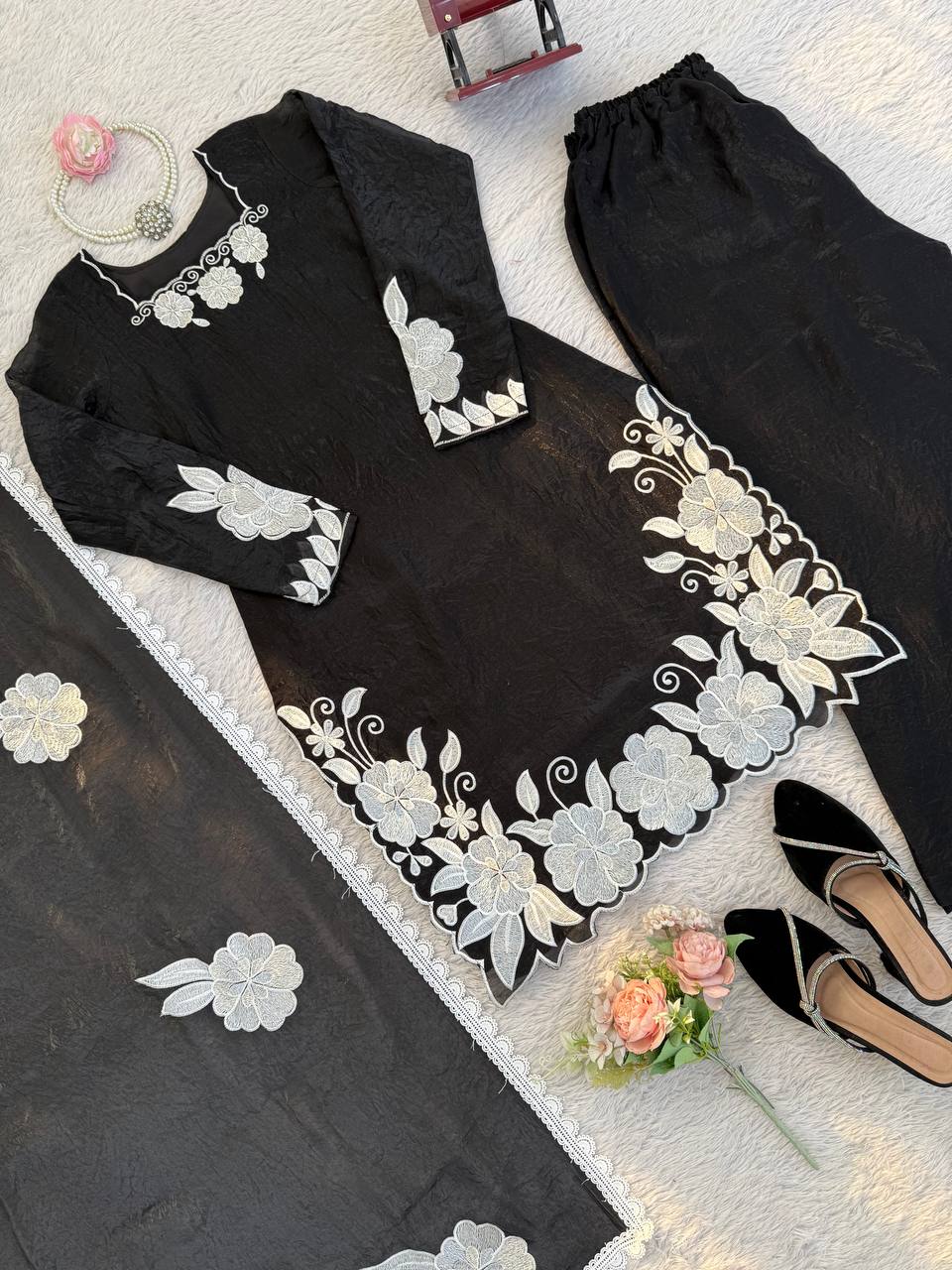 Beautiful Fendy Silk Thread With Sequence Work Suit