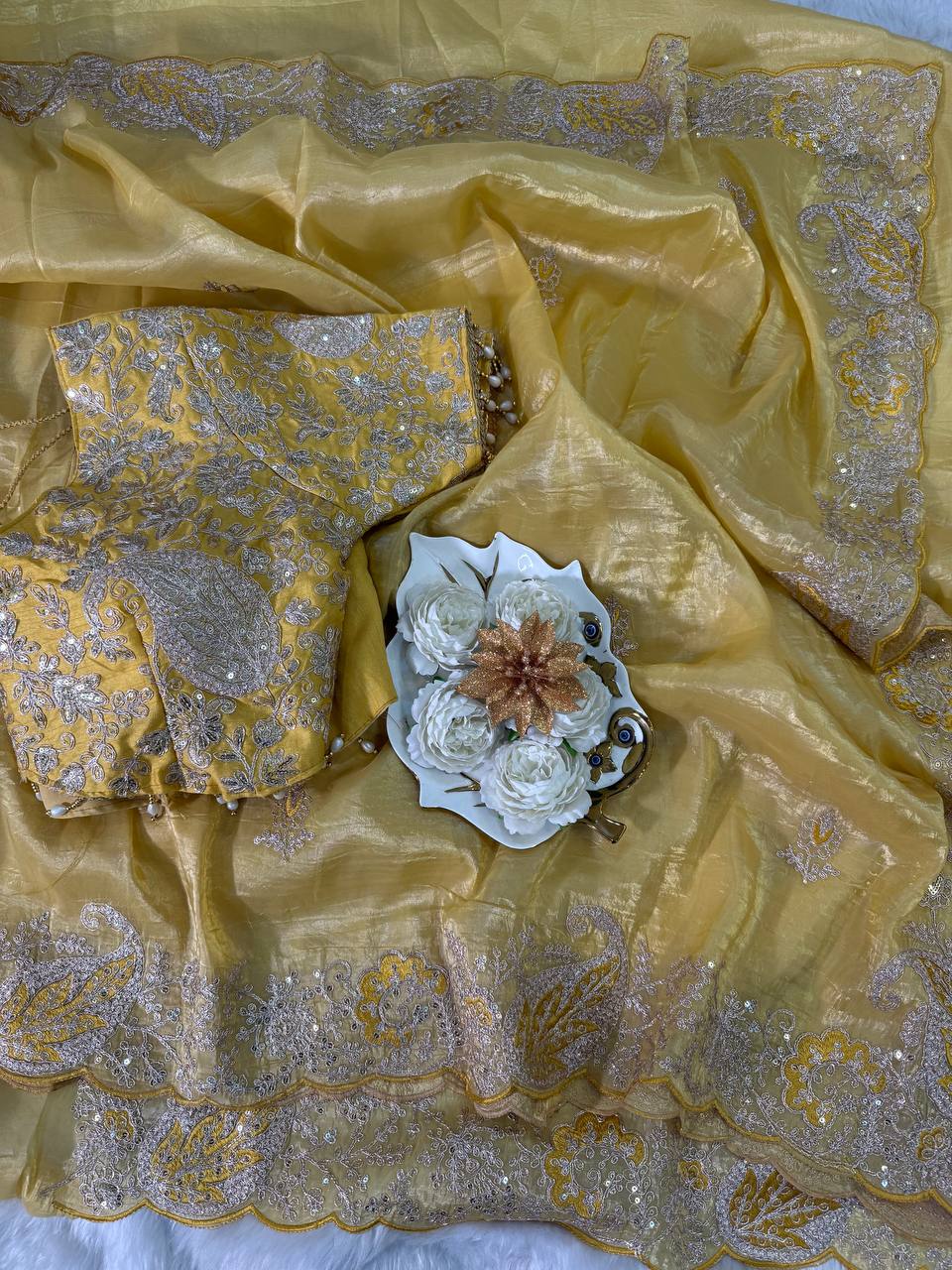 Y Elegant Crystal Crush Tissue Saree