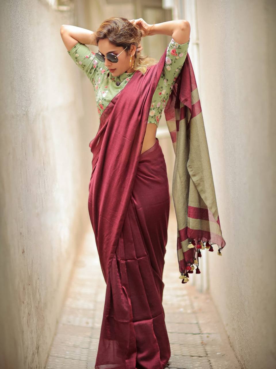 Rangrasa Striped Handloom Saree 4