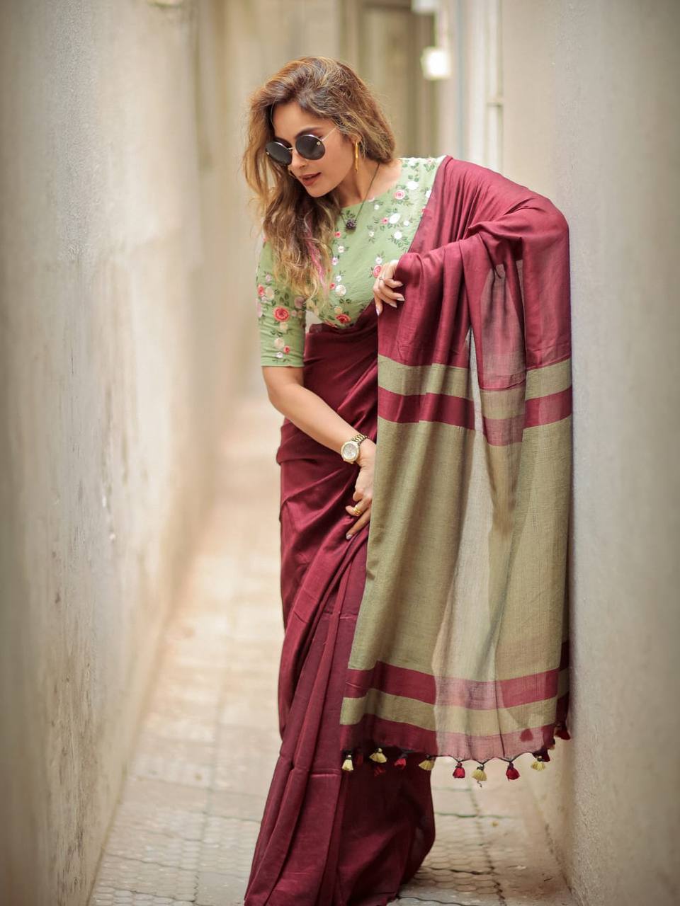 Rangrasa Striped Handloom Saree 4