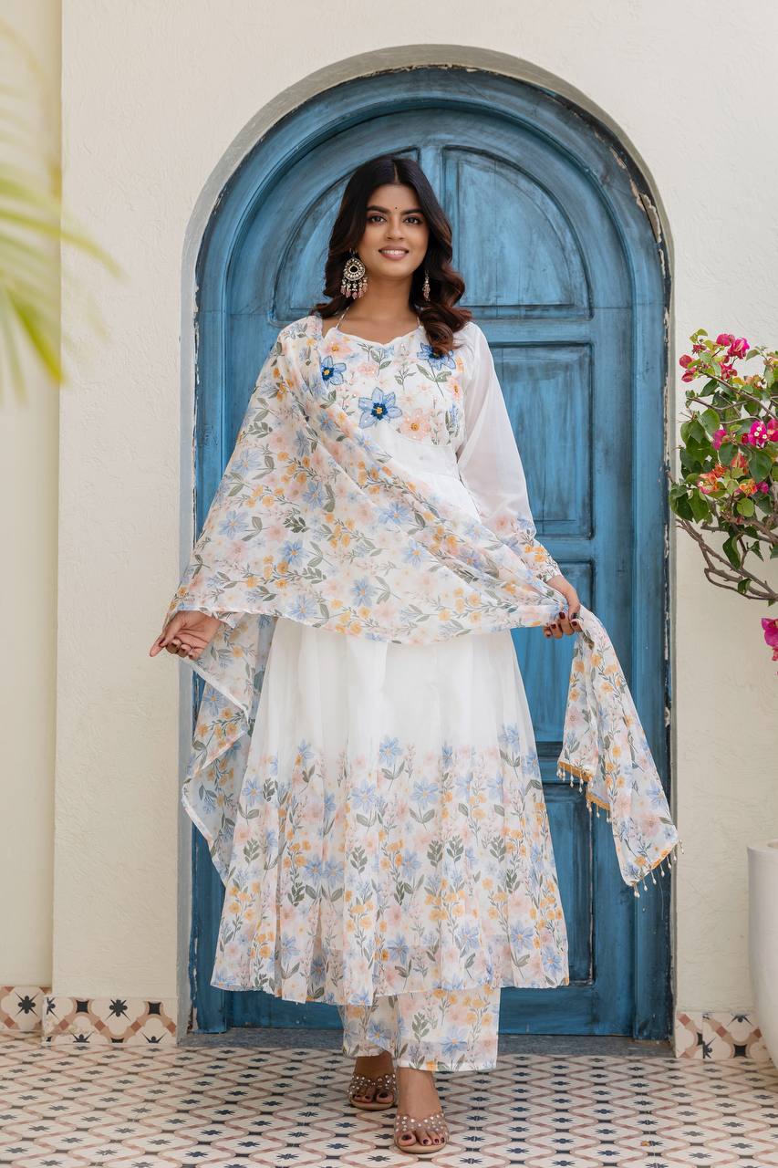 WOMEN'S WHITE COLOUR CHIFFON ANARKALI KURTA PALAZZO AND DUPPTTA SET