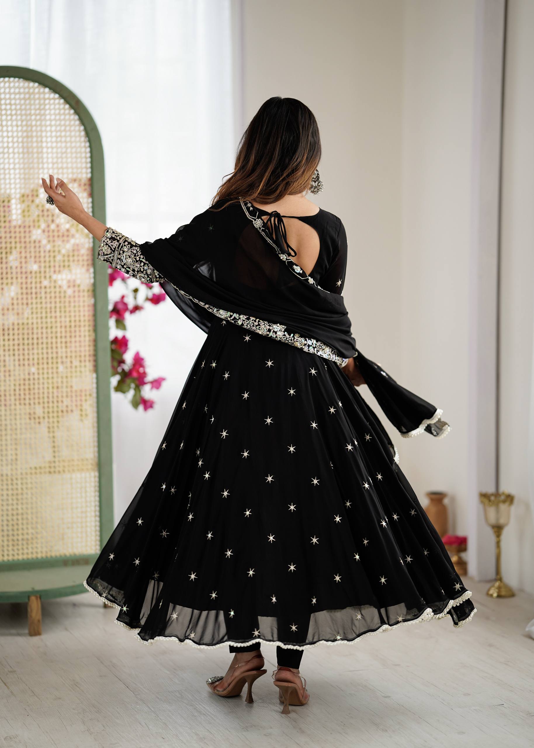 Women Ethnic Motifs Embroidered Anarkali Kurta with Leggings & Dupatta