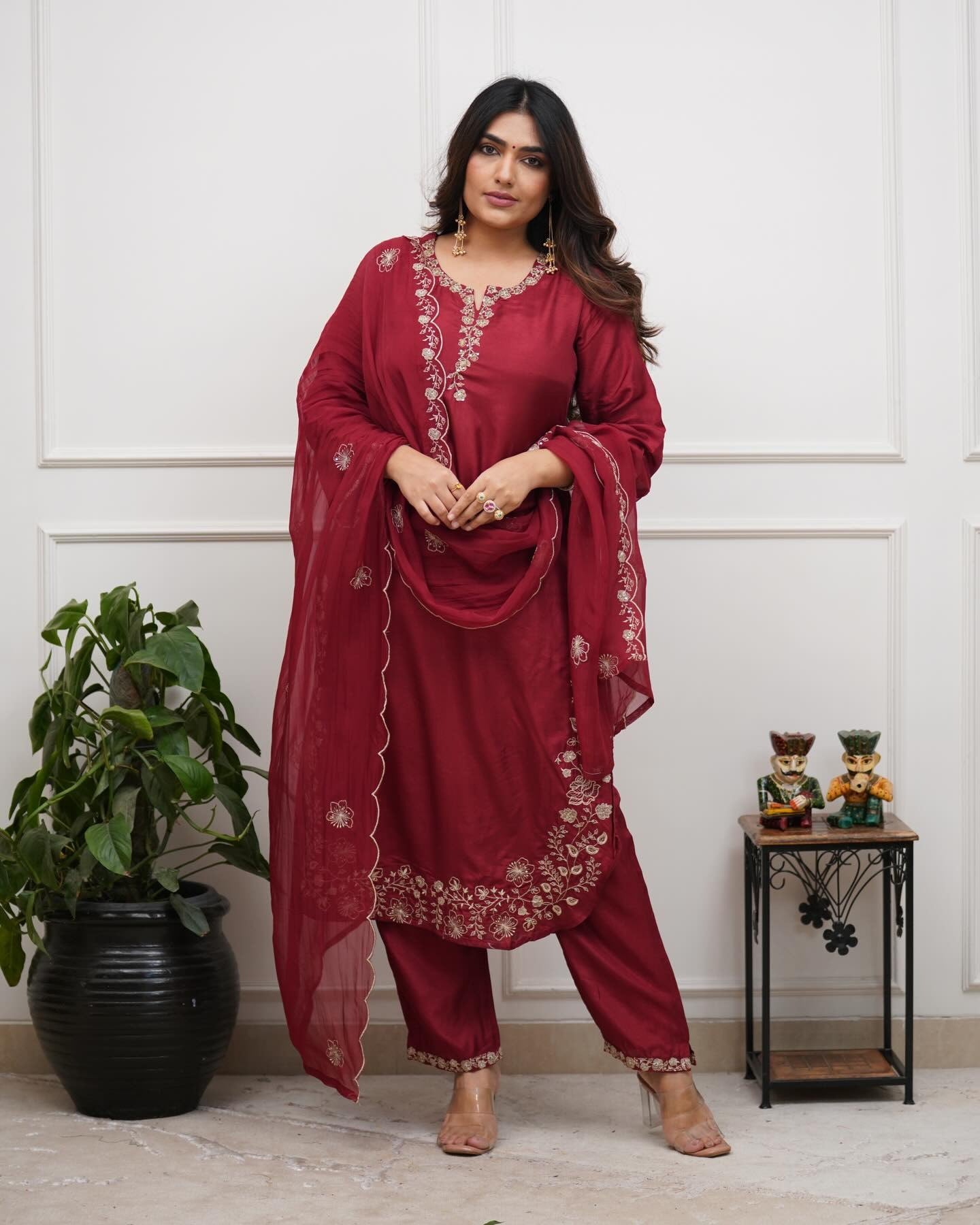 Women Ethnic Motifs Embroidered Regular Kurta with Trousers & With Dupatta
