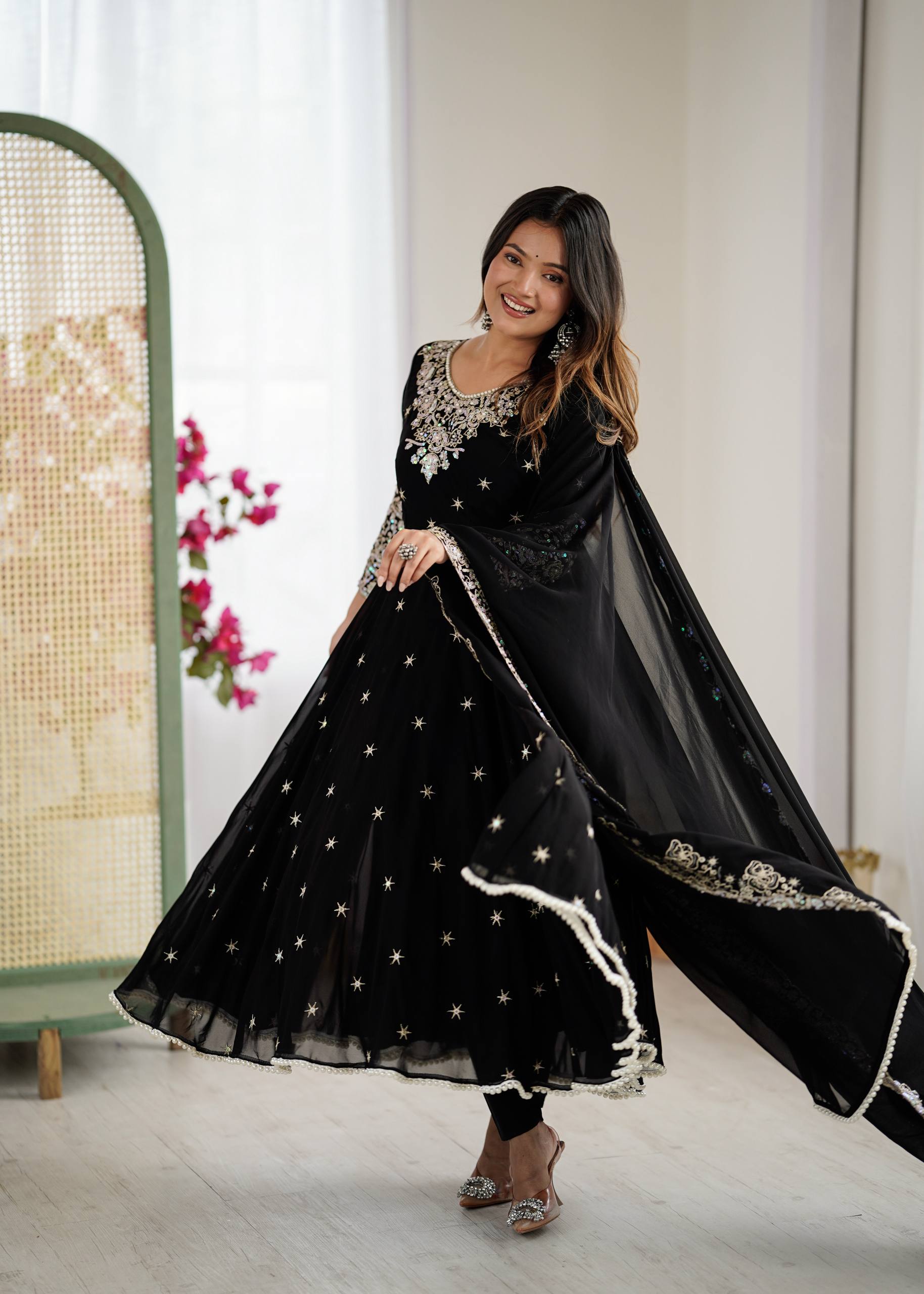 Women Ethnic Motifs Embroidered Anarkali Kurta with Leggings & Dupatta