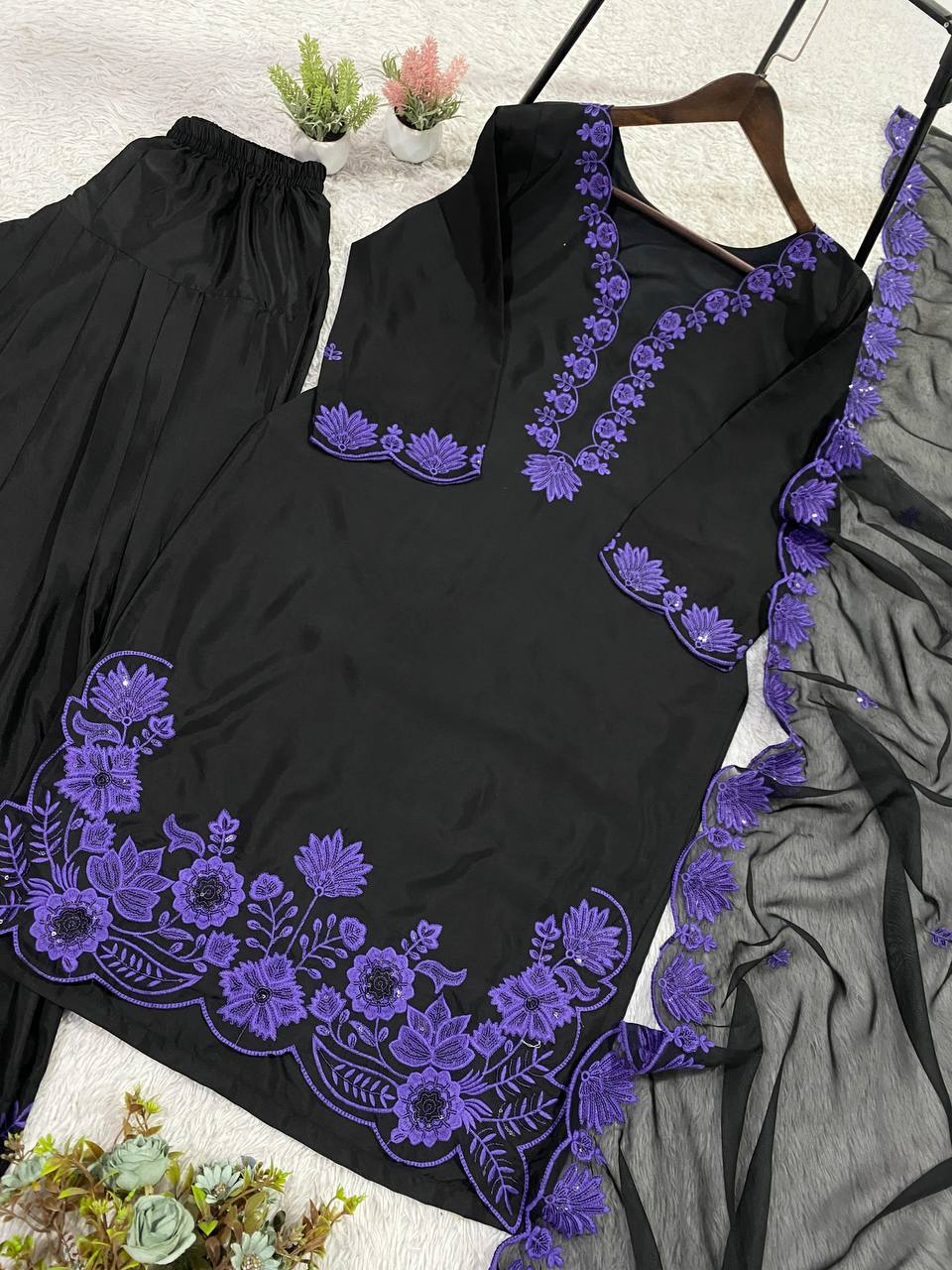 REAL MODLING THIS SEASON WEAR OUR SEQUENCE EMBROIDERY WORKED TOP, FARSI SALWAAR WITH DUPATTA