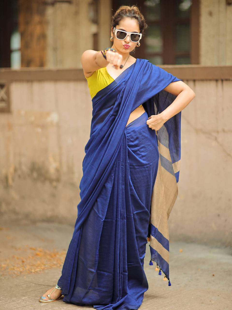Rangrasa Striped Handloom Saree 5