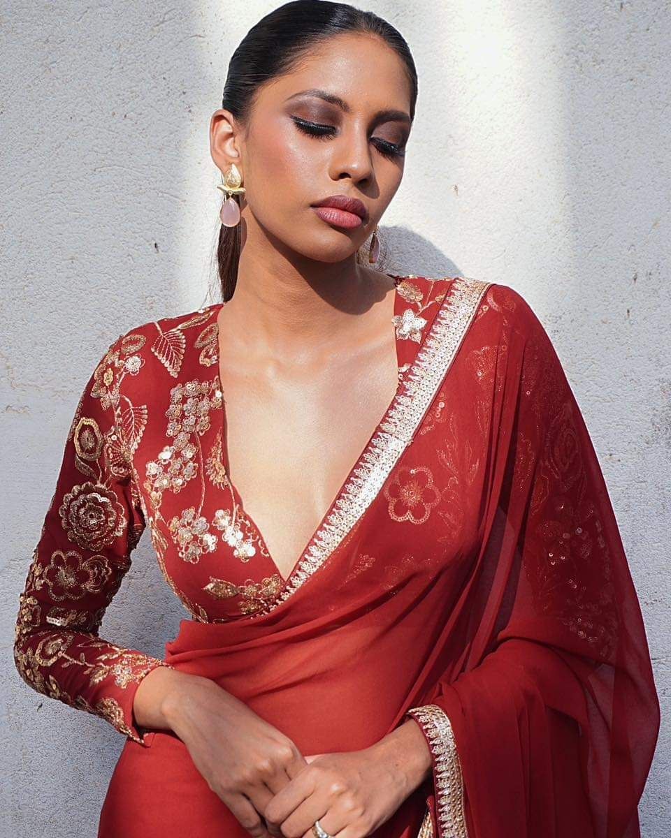 Presenting you most beautiful Embroidery  Seqwance work lace with piping