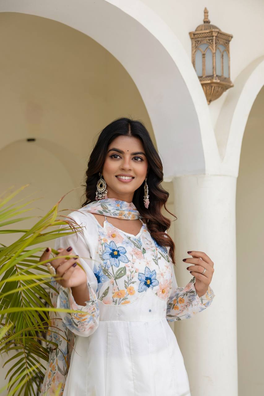 WOMEN'S WHITE COLOUR CHIFFON ANARKALI KURTA PALAZZO AND DUPPTTA SET