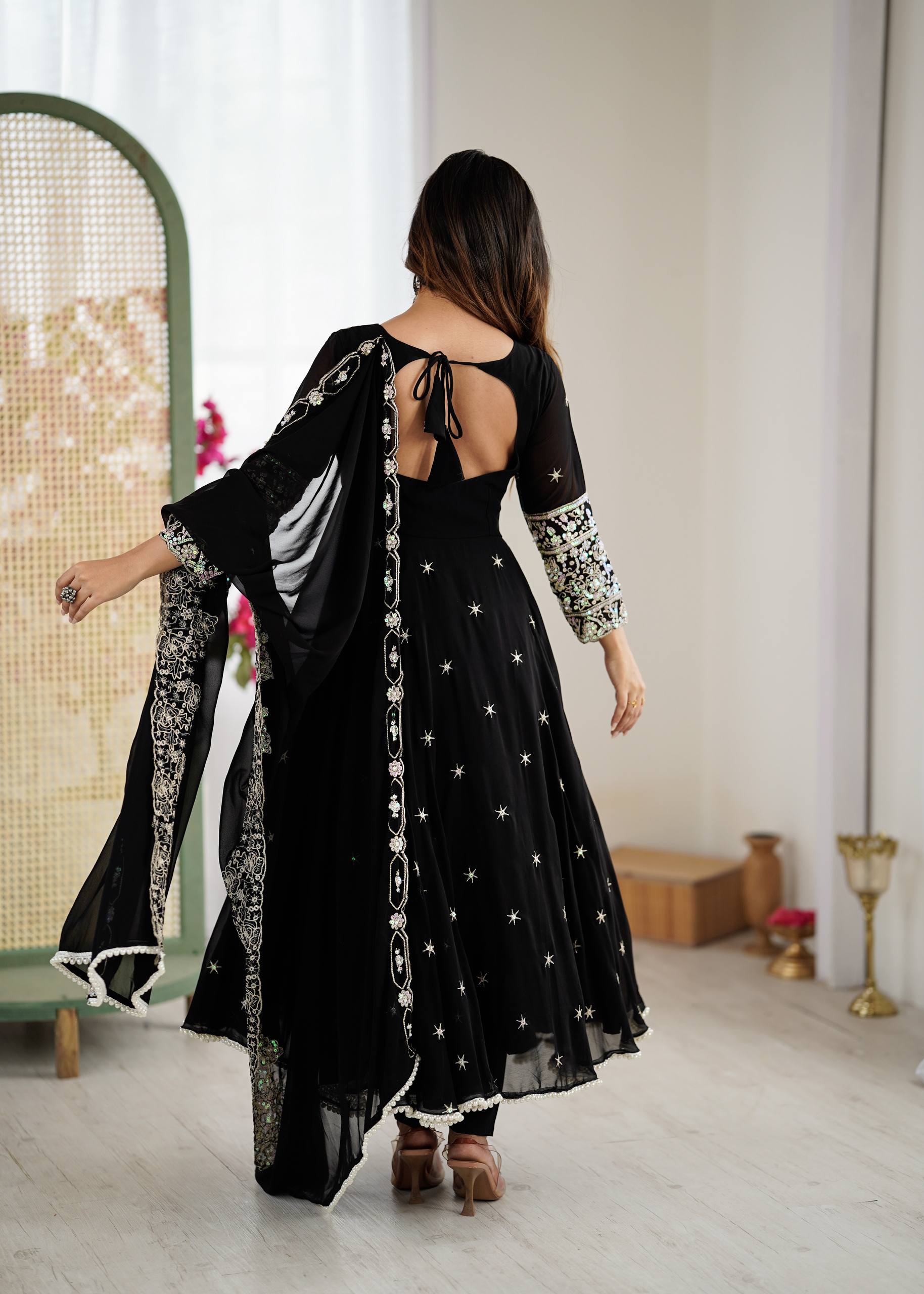 Women Ethnic Motifs Embroidered Anarkali Kurta with Leggings & Dupatta